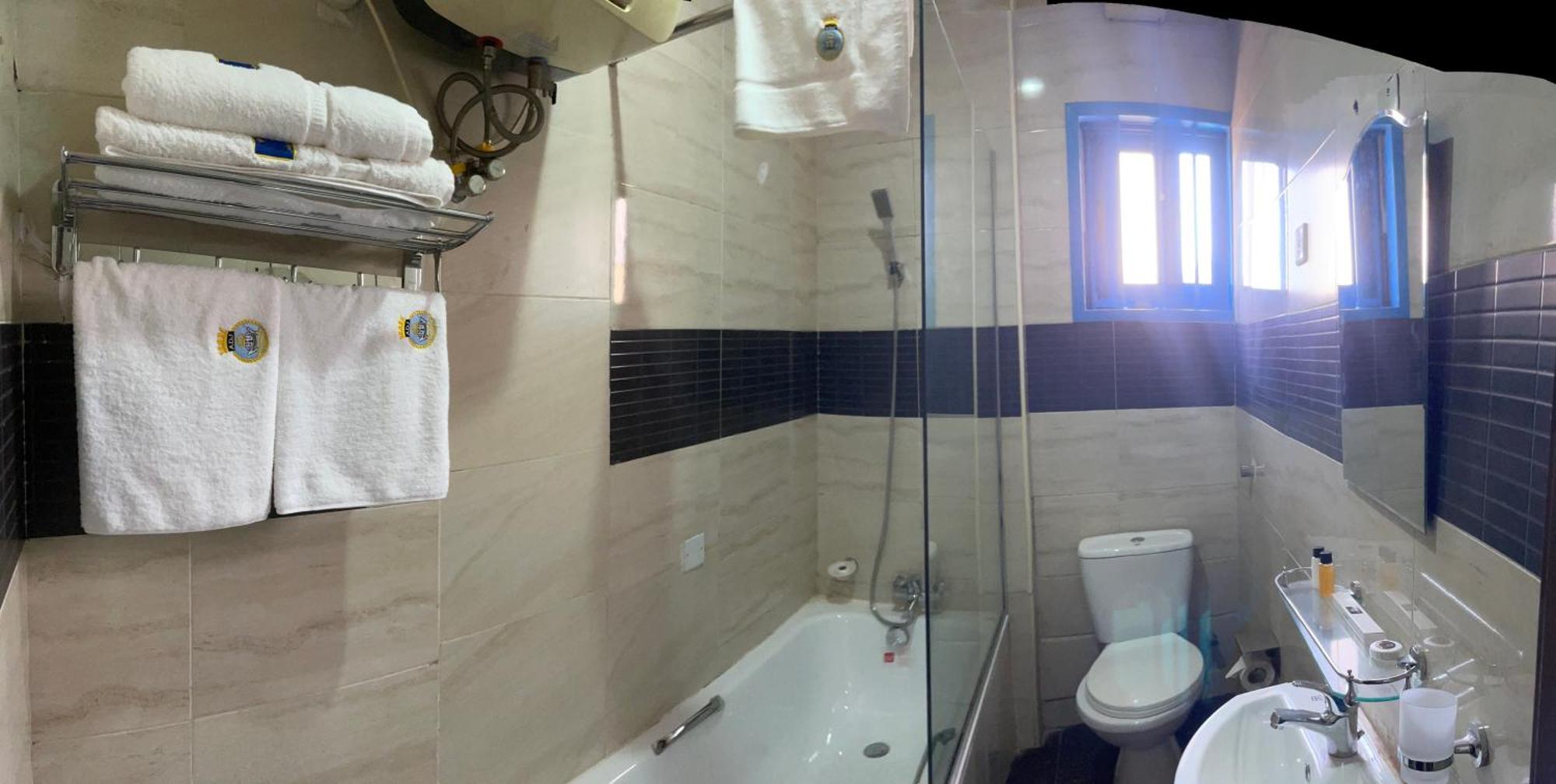 Aa Hotel And Suites Abuja Ngoại thất bức ảnh