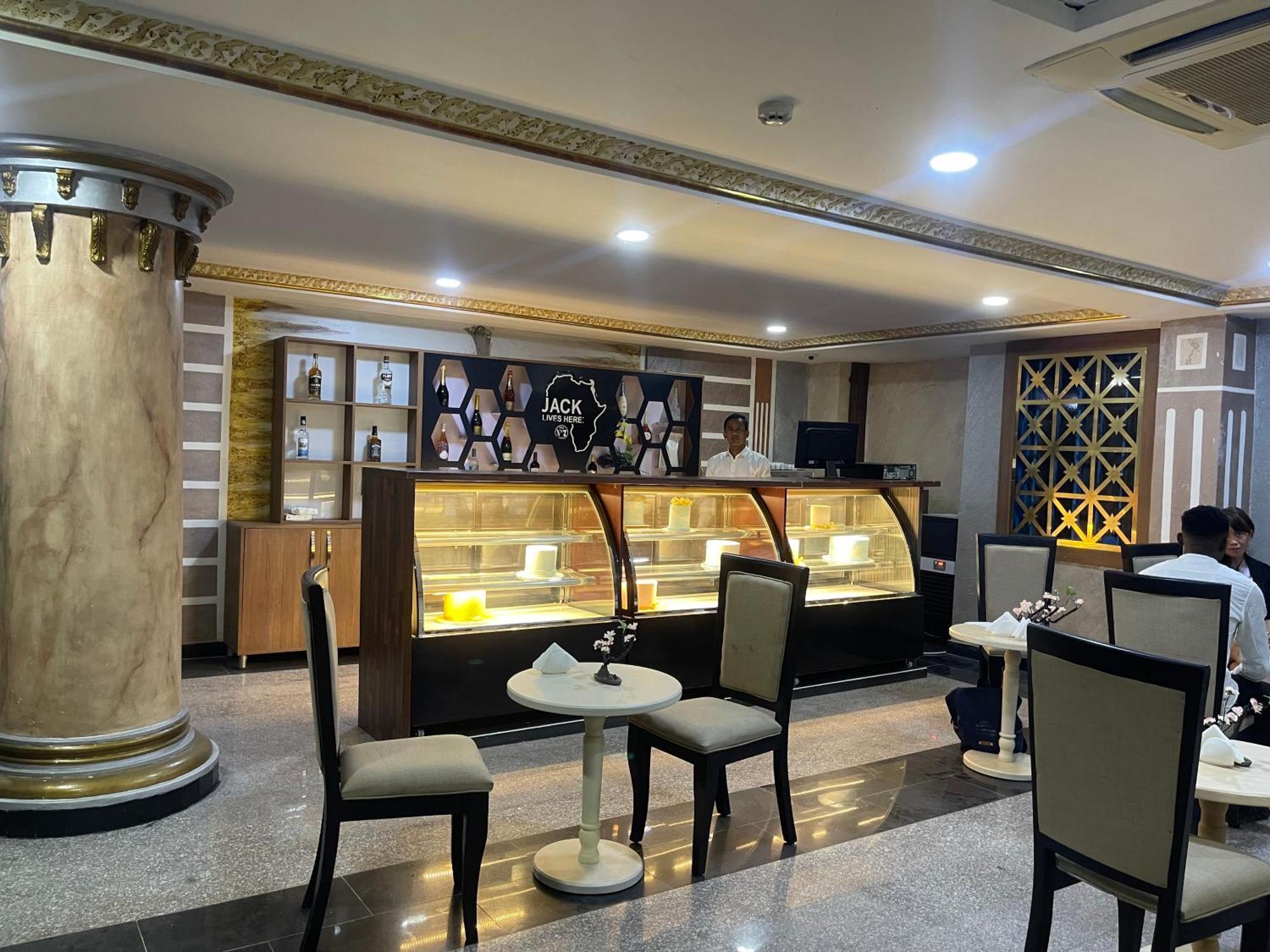 Aa Hotel And Suites Abuja Ngoại thất bức ảnh