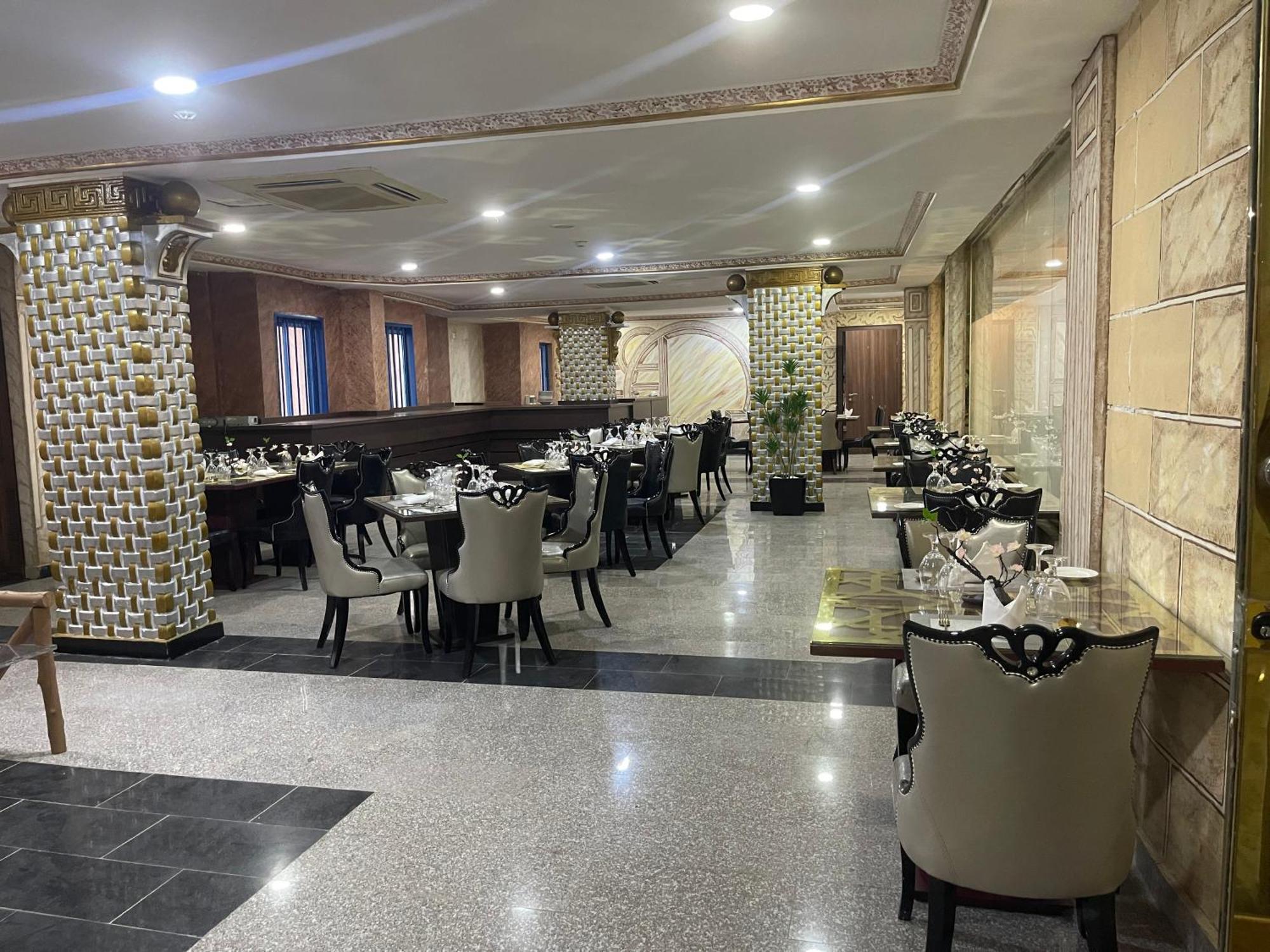 Aa Hotel And Suites Abuja Ngoại thất bức ảnh