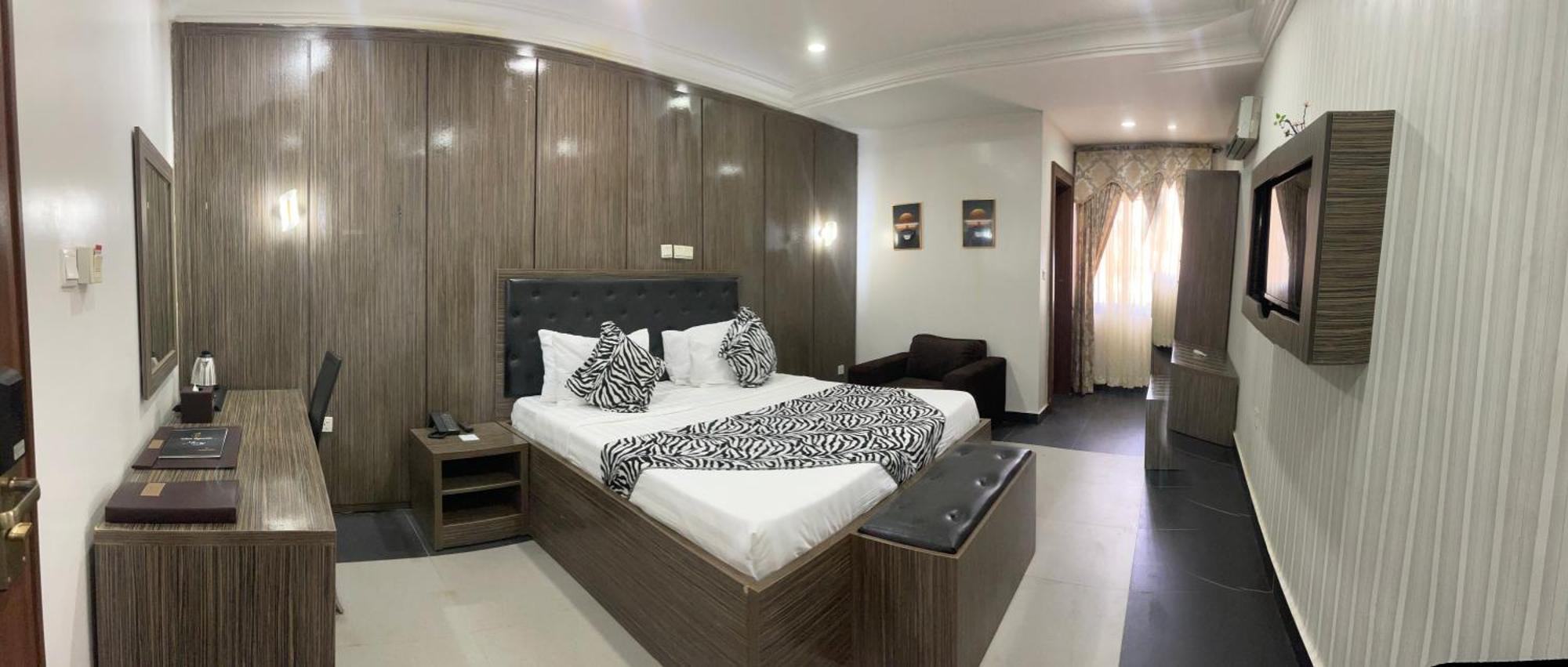 Aa Hotel And Suites Abuja Ngoại thất bức ảnh