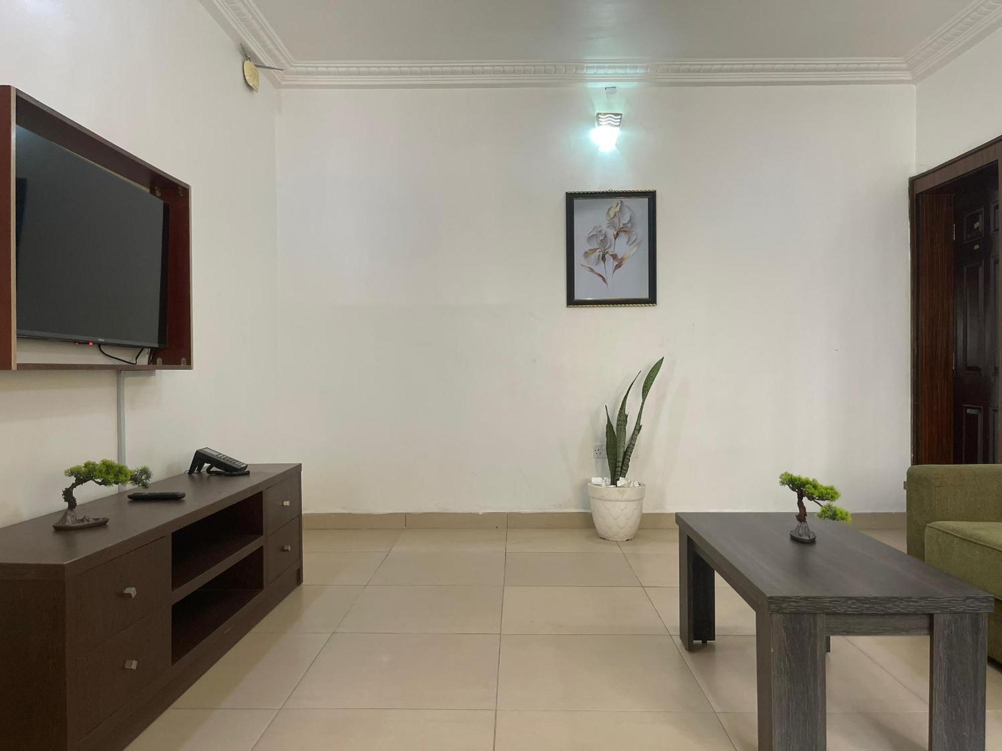 Aa Hotel And Suites Abuja Ngoại thất bức ảnh